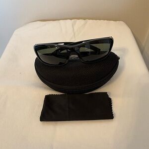 Wiley X P-17 Black Sunglasses with Case